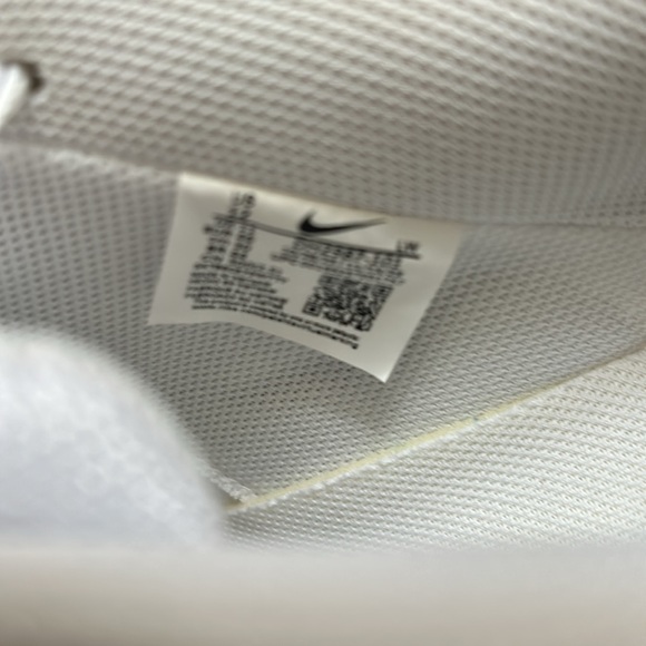 Brand new Nike Court size 12 - Picture 6 of 7